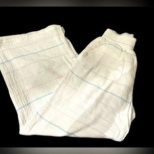 Vintage Havana cotton wide leg pants super cute.